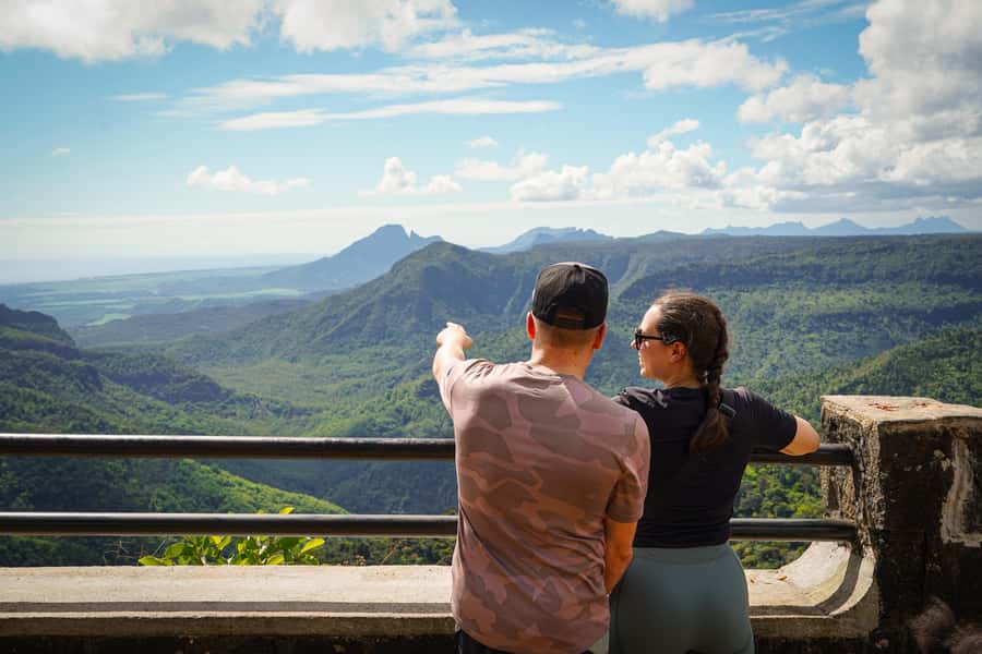 Mauritius: Sunrise Mountain Hike with Southwest Road-trip - The pre-dawn climb at Le Morne or Piton Canot