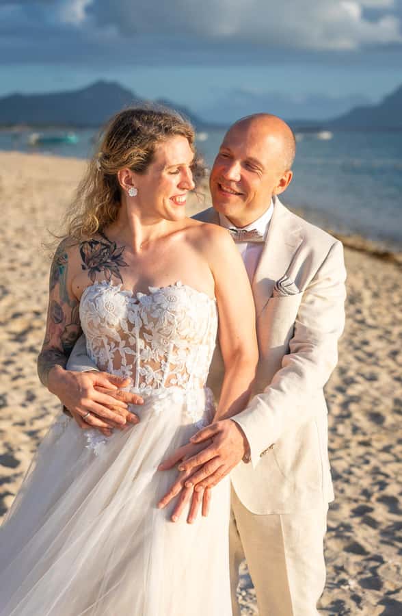 Mauritius: Sunset photoshoot (Honeymoon/family shoots) - A comfortable option for camera-shy couples and families