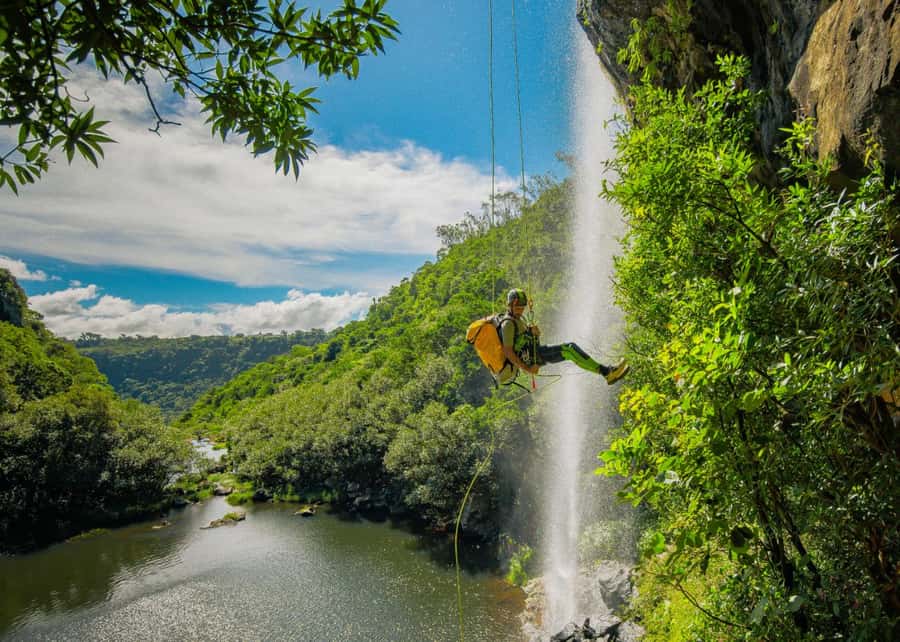 Mauritius: Tamarind Falls Canyoning Adventure - Starting at Tamarind Falls with the right expectations