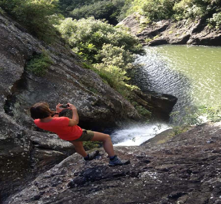 Mauritius: Tamarind Falls Guided Hike with Swim and Lunch - Lunch with a view of the canyon