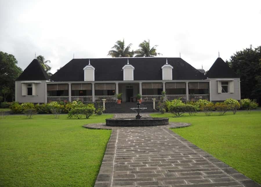 Mauritius: Tea and Sugar Plantation Guided Tour with Lunch - Saint-Aubin brings sugar, vanilla, flowers, and rum together