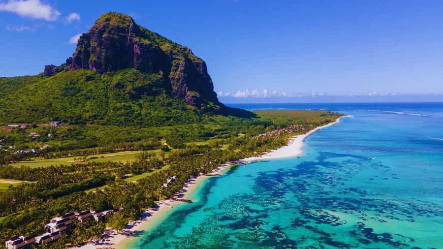 Mauritius: Underwater waterfall by Helicopter tour - Who will get the most from this flight
