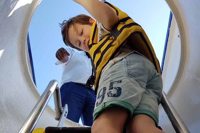Mauritius Unique Submarine Tour - Returning To The Mothership And Shore