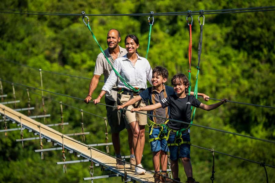 Mauritius: Vallé Advenature Park, Nepalese Bridge - What the Nepalese Bridge experience is really like