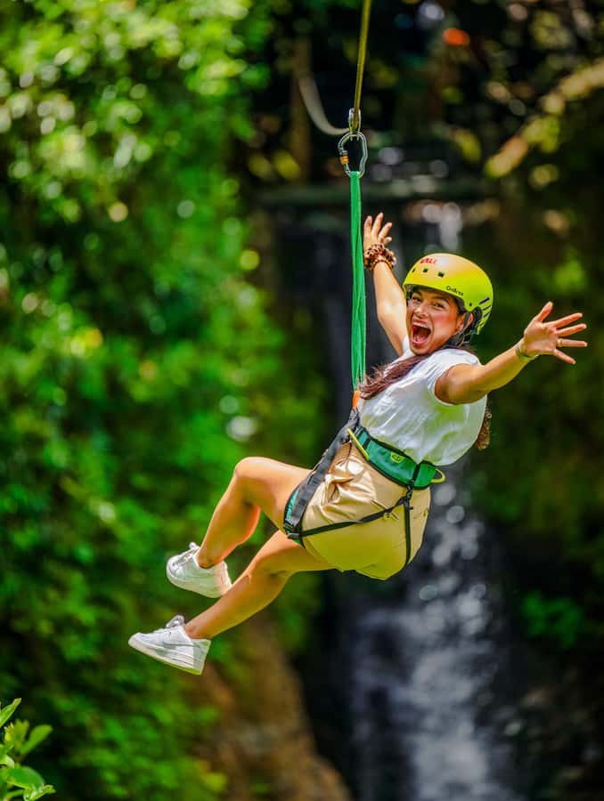 Mauritius: Vallé Advenature Park: Waterfall Zipline - The waterfall view is worth paying attention to