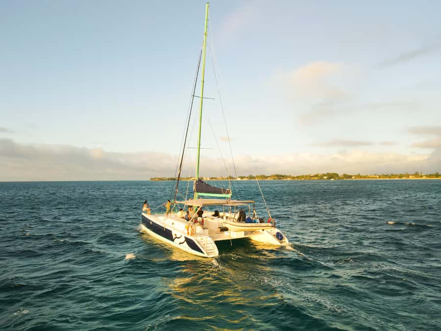 North of Mauritius: Sunset Catamaran Cruise, Drinks & Snacks - The seasonal schedule and what it means for your day