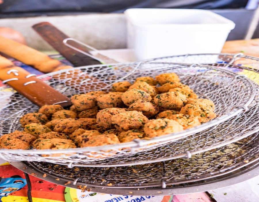 Port Louis: Private Guided Tour and Street Food Tasting - The Natural History Museum and Citadelle Fort