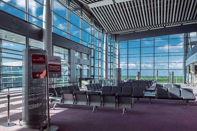 Private Airport/hotel Transfers - Comfort, communication, and useful help
