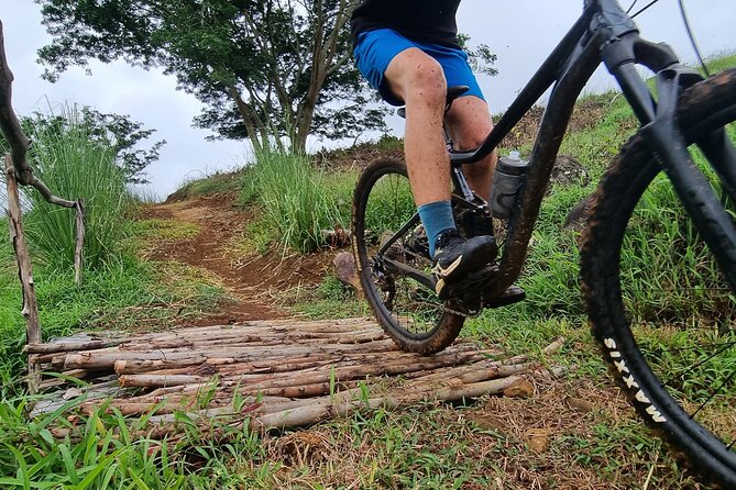 Private Mountain Biking Experience in the Wild South of Mauritius - Using the shuttle to reach the trail tops