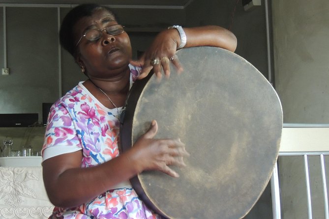 Rodrigues Island - UNIVERS Tour - The accordion and a tune with a story