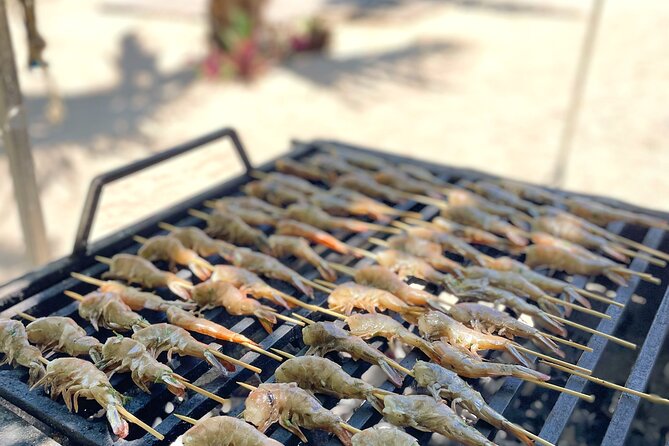 Signature Experience: Dolphins and Flavors of the Sea - Who will enjoy this day most