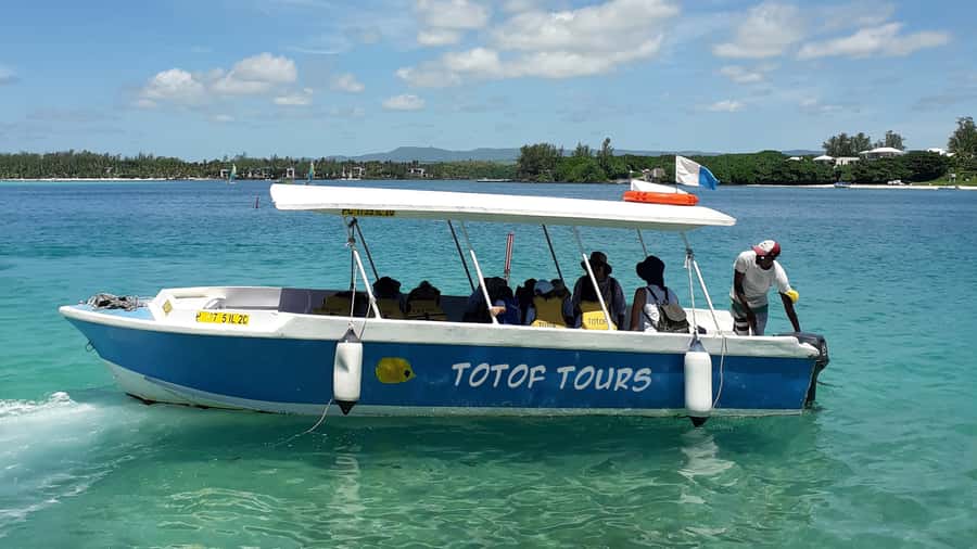 Snorkeling Excursion in Blue Bay Marine Park - Blue Bay snorkeling at a glance
