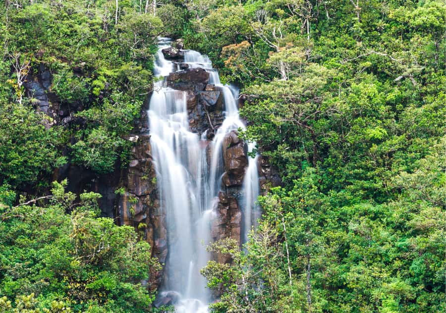 South: Gorges, Waterfalls, Lakes, Trails, 23 Coloured Earth - Key points to know before booking