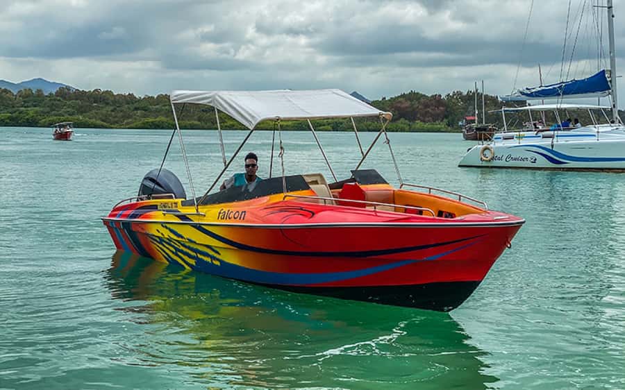 Speed boat to Ile aux Cerfs: Full day incl Lunch & Transfer - Five things to know before you book