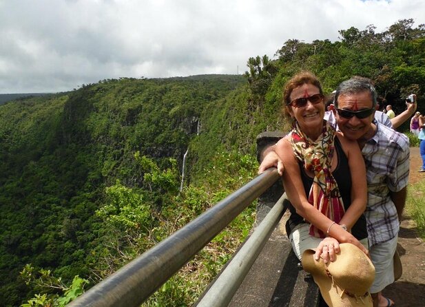 TAXI South guided tour. - Southern Mauritius at a glance