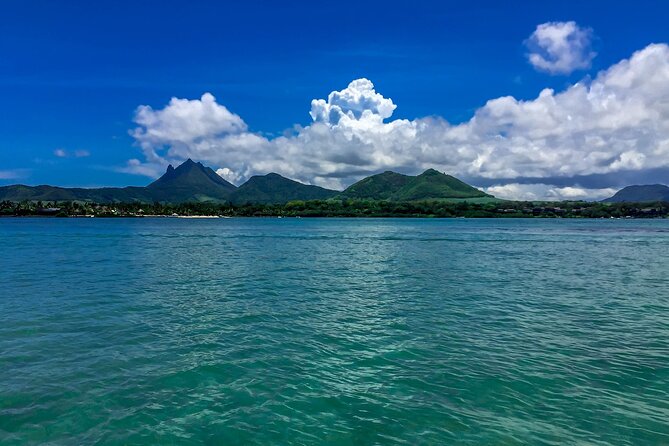The East of Mauritius: Full-day incl visit to Ile aux Aigrettes & Lunch - The Mahebourg Museum and Mauritius at sea