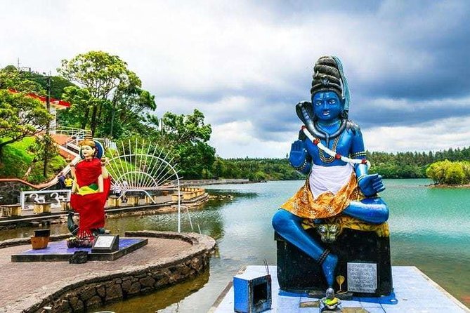 The Gorgeous South of Mauritius: Full-day tour incl Tea Factory & Crocodile park - Trou aux Cerfs and the high volcanic interior