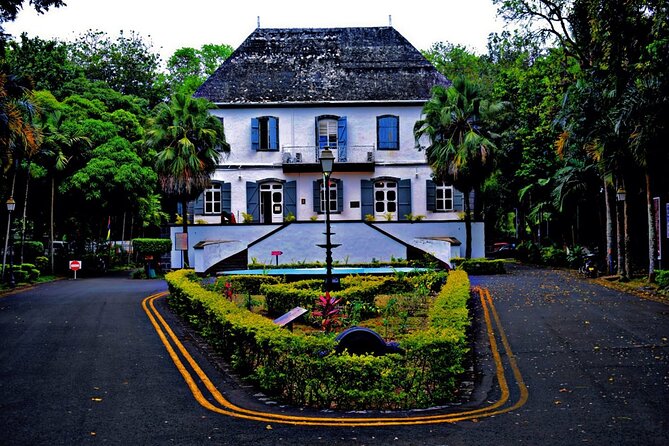 The Wild East of Mauritius: Full-day tour including 2-hour Quad-Biking & Lunch - Mahebourg Museum and the island’s naval past