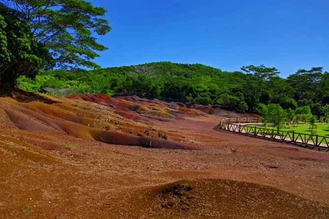 Trou-aux-Cerfs - Chamarel - Grand Bassin -Private Guided Tour (Min. 2 persons) - Why this private format can be worth the price