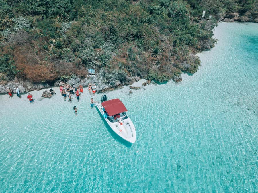 Trou d'Eau Douce: 5 Island Adventure with BBQ & Snorkeling - Ile aux Cerfs, the first taste of island life