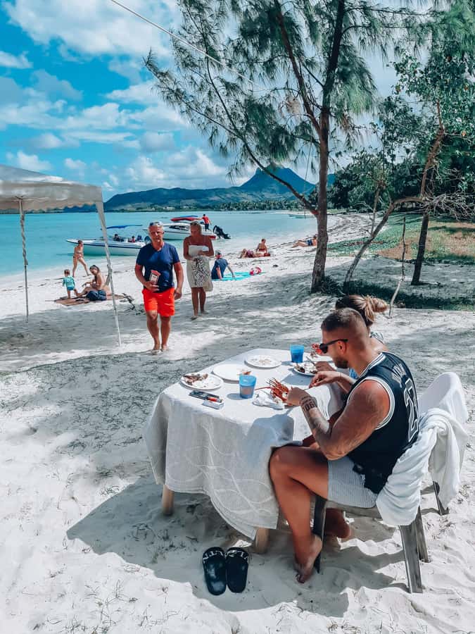 Trou D'Eau Douce: 5 island tour Mauritius with lunch/drinks - The two-hour BBQ lunch is the practical heart of the day