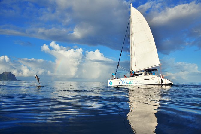 WEST Shared Cruise : OCÉANE Full Day Catamaran Ile aux Bénitiers - Starting at L’Estuaire in Grande Rivière Noire